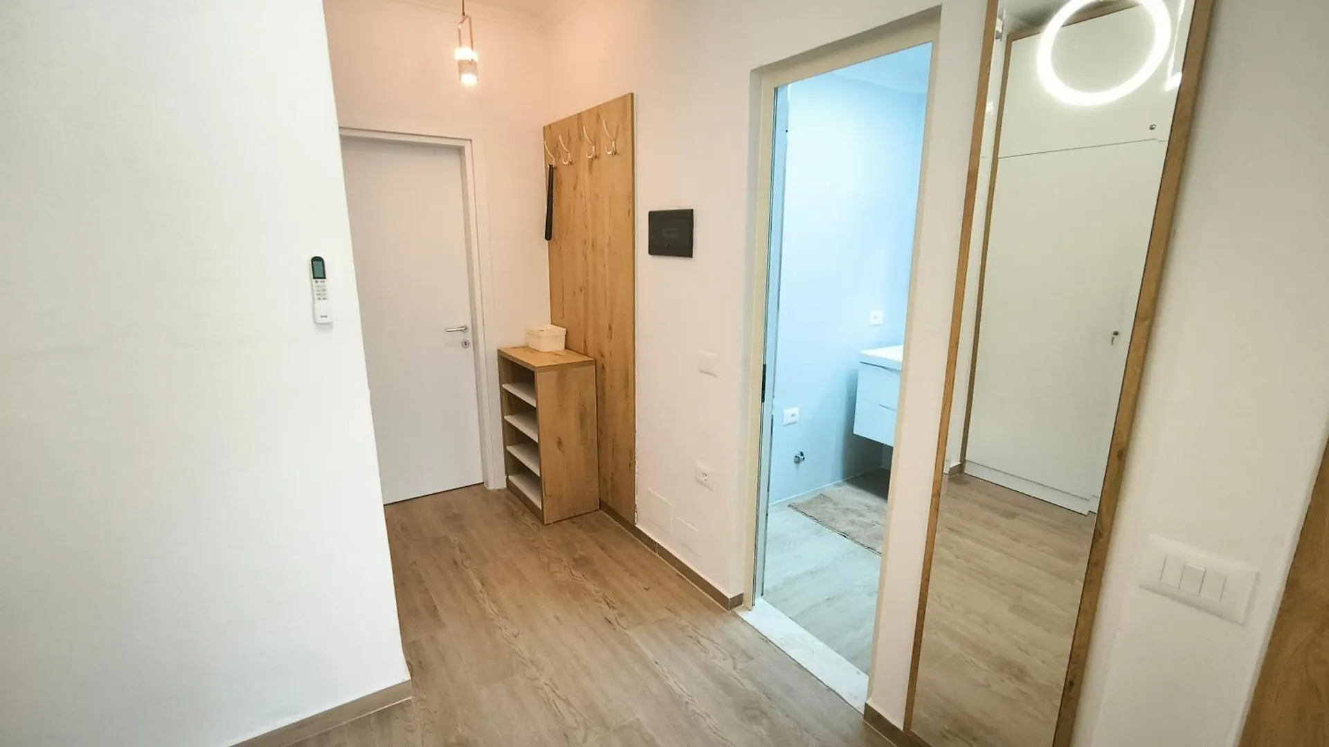 Albi Apartment Durrës 0*,