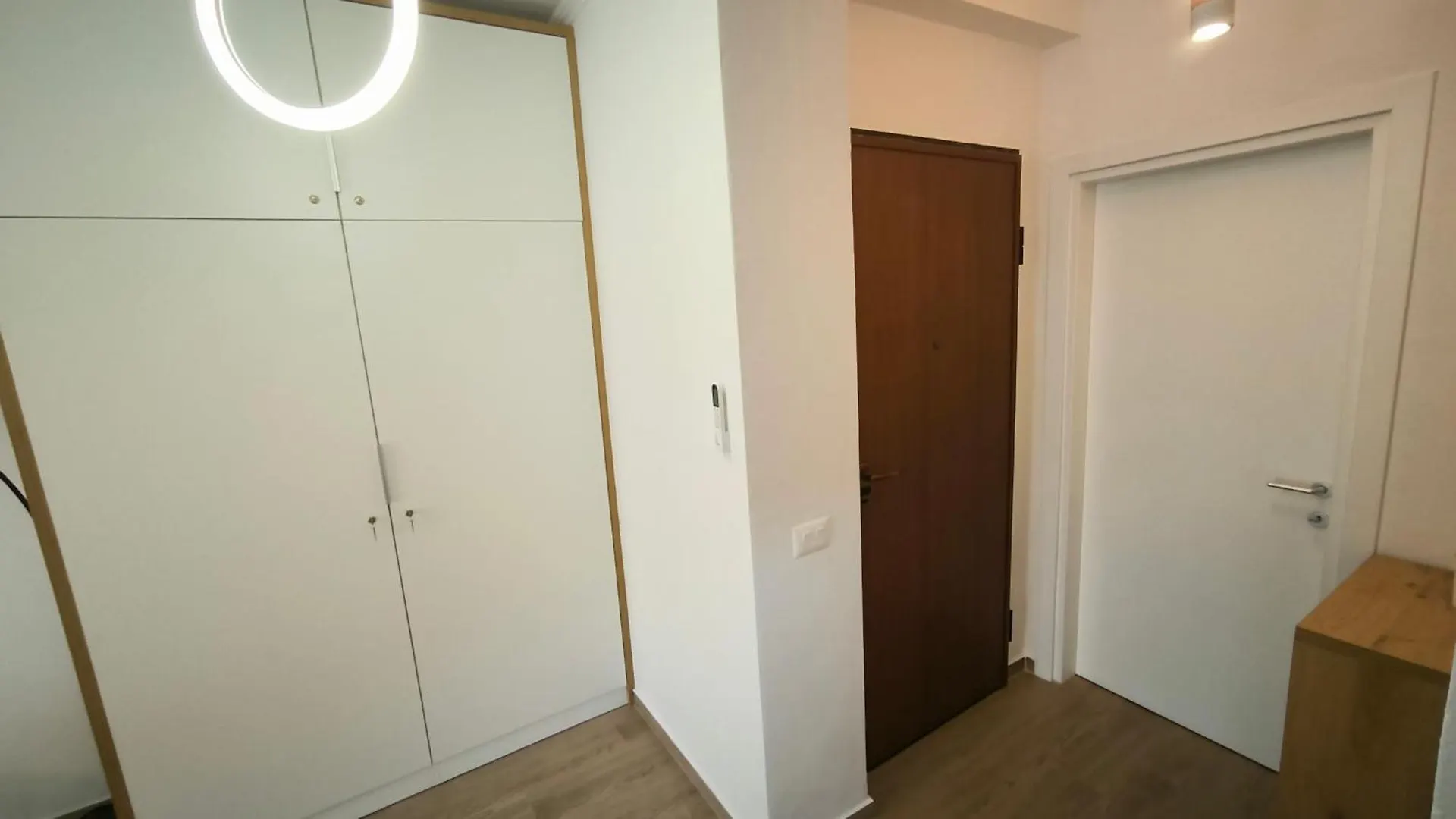 Albi Apartment Durres 0*,