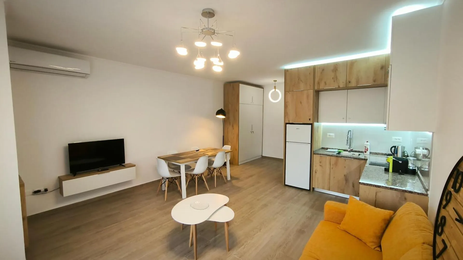 Albi Apartment Durres Albania